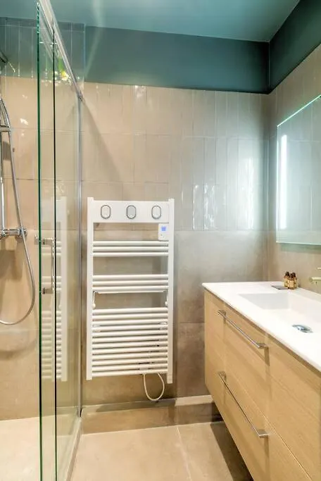 Apartman 6pers # Pere Lachaise # Voltaire # 11 *